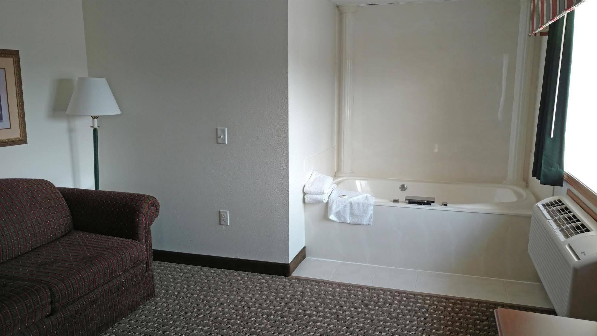 Americas Best Value Inn Annandale Exteriér fotografie